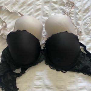 ❤️2 VICTORIAS SECRET BRAs❤️
